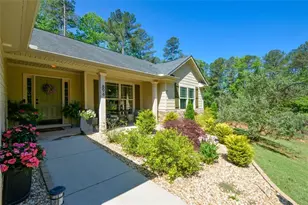 894 Happy Valley Cir, Newnan, GA 30263 - Photo 15