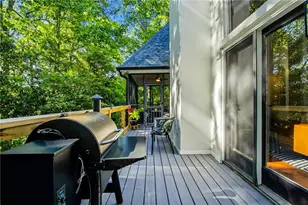 39 Plantation Dr NE, Atlanta, GA 30324 - Photo 21