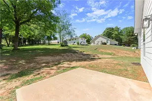 1672 Meadowlark Ln, Gainesville, GA 30501 - Photo 3