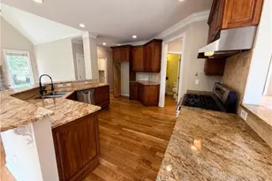 4710 Roswell Rd, Marietta, GA 30062 - Photo 7