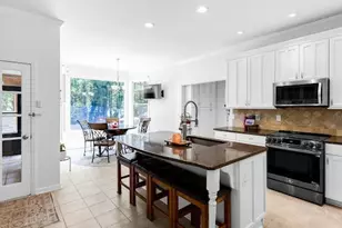 10560 Haynes Bridge Rd, Alpharetta, GA 30022 - Photo 9