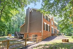 10560 Haynes Bridge Rd, Alpharetta, GA 30022 - Photo 5