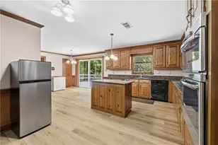 1561 Barrington View, Stone Mountain, GA 30087 - Photo 13