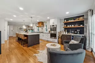 5127 Wellshire Pl, Dunwoody, GA 30338 - Photo 7