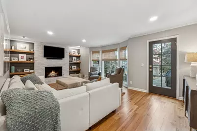5127 Wellshire Place, Dunwoody, GA 30338 - Photo 5