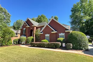 630 Lake Medlock Ct, Alpharetta, GA 30022 - Photo 3