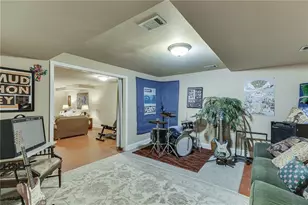 1484 Bellflower Ct SW, Lilburn, GA 30047 - Photo 49