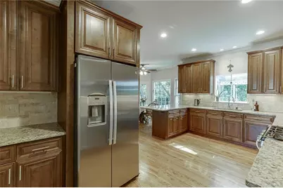 1484 Bellflower Court SW, Lilburn, GA 30047 - Photo 17