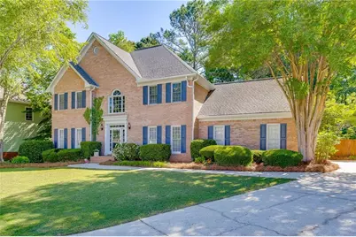 1484 Bellflower Court SW, Lilburn, GA 30047 - Photo 3