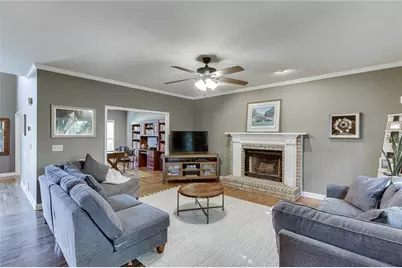 1484 Bellflower Court SW, Lilburn, GA 30047 - Photo 15