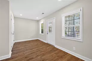 955 Columbia Dr, Decatur, GA 30030 - Photo 9