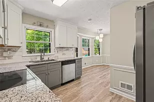 1697 Fremont Dr SW, Stone Mountain, GA 30087 - Photo 15