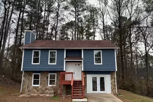 782 Fox Valley Dr, Stone Mountain, GA 30088 - Photo 1