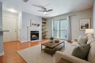 305 Granville Ct, Atlanta, GA 30328 - Photo 5