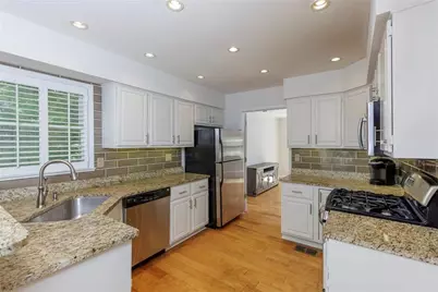 1363 Sheffield Glen Way, Atlanta, GA 30329 - Photo 7
