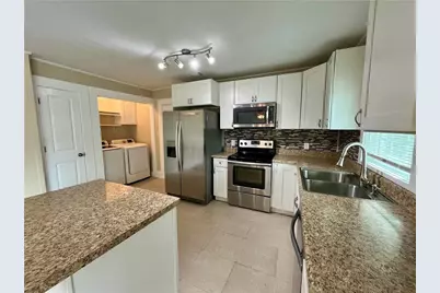 221 Bellview Street, Winder, GA 30680 - Photo 13
