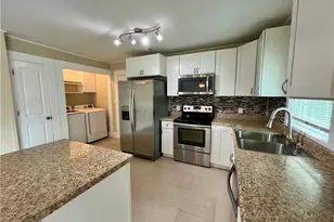 221 Bellview St, Winder, GA 30680 - Photo 13