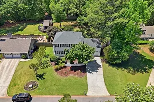 530 Woodline Ct, Roswell, GA 30076 - Photo 3