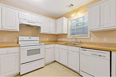 15 Twin Lakes Road, Winder, GA 30680 - Photo 13