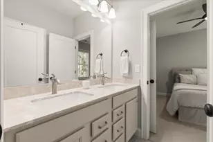 1010 Celebration Dr, Roswell, GA 30076 - Photo 35