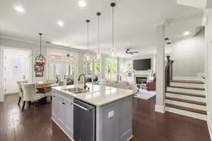 1010 Celebration Dr, Roswell, GA 30076 - Photo 15