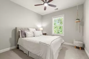 1010 Celebration Dr, Roswell, GA 30076 - Photo 33