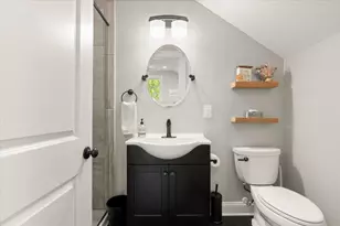 1010 Celebration Dr, Roswell, GA 30076 - Photo 51