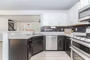 6230 Dana Way, Cumming, GA 30040 - Photo 3