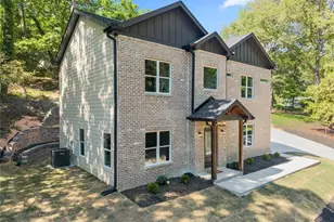 388 Oakland Dr, Gainesville, GA 30501 - Photo 3