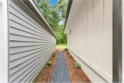 45 E Rocky Street NE, White, GA 30184 - Photo 39