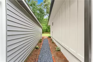 45 E Rocky St NE, White, GA 30184 - Photo 39