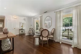 4770 Chatworth Ct, Atlanta, GA 30342 - Photo 7