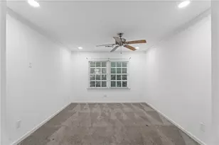 1827 Rockridge Pl NE, Atlanta, GA 30324 - Photo 25