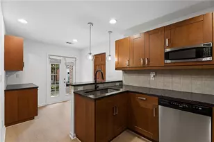 1827 Rockridge Pl NE, Atlanta, GA 30324 - Photo 13