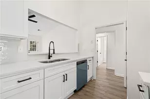 4795 Wyndam Dr, Stone Mountain, GA 30088 - Photo 9