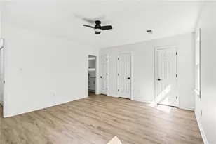 4795 Wyndam Dr, Stone Mountain, GA 30088 - Photo 11