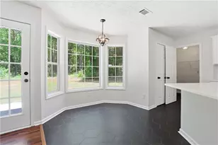7318 Coral Lake Dr, Flowery Branch, GA 30542 - Photo 9