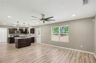 1128 Oak Hollow Ln, Hampton, GA 30228 - Photo 7