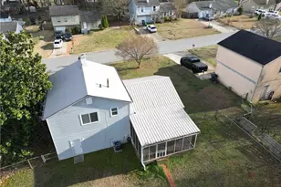 2995 Meadow Wood Ct, Lawrenceville, GA 30044 - Photo 3
