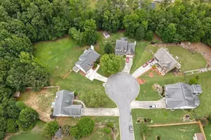 322 Lochmill Ct, Loganville, GA 30052 - Photo 37