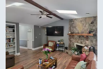 5104 Carole Place SW, Stone Mountain, GA 30087 - Photo 5