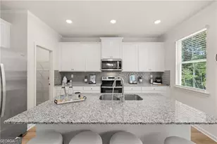 2749 Riverpine Trl, Atlanta, GA 30331 - Photo 15