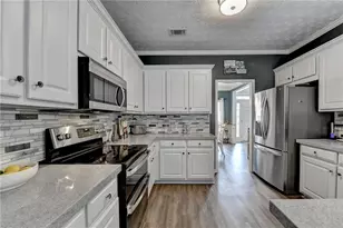 1813 Gold Finch Way, Lawrenceville, GA 30043 - Photo 17