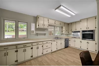 231 Honeysuckle Drive, Commerce, GA 30529 - Photo 7