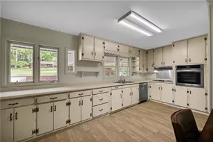 231 Honeysuckle Dr, Commerce, GA 30529 - Photo 7