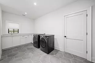 1441 W Wesley Rd NW, Atlanta, GA 30327 - Photo 47