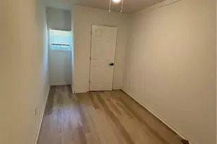 1656 Thornton Pl SW, Atlanta, GA 30315 - Photo 9