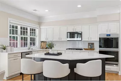 2139 Wrights Mill Circle NE, Atlanta, GA 30324 - Photo 15