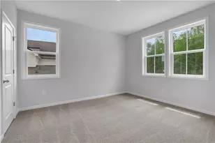 653 Dugout Dr, Lawrenceville, GA 30043 - Photo 31