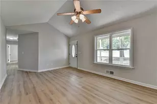 1625 Peachtree Cir, Lawrenceville, GA 30043 - Photo 5